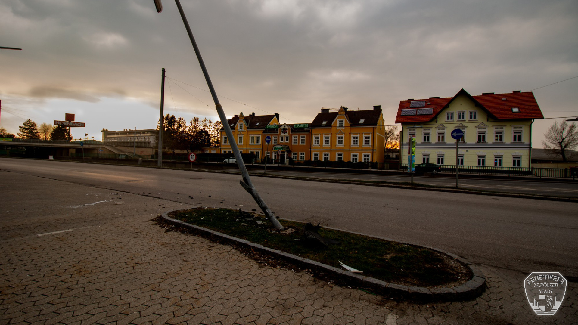 2020 04 03 TE PKW Bergung Porschestrasse 9945 2020 04 03 TE PKW Bergung Porschestrasse 9945