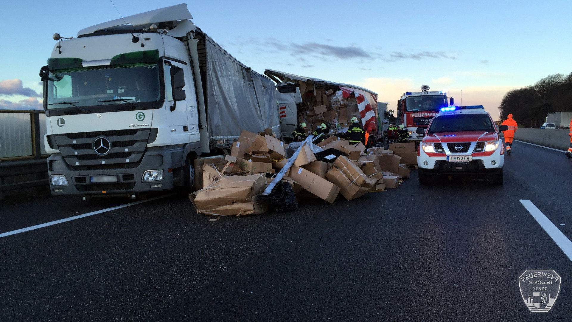 2016 01 12 VU eingeklemmte Person A1 4 2016 01 12 VU eingeklemmte Person A1 4