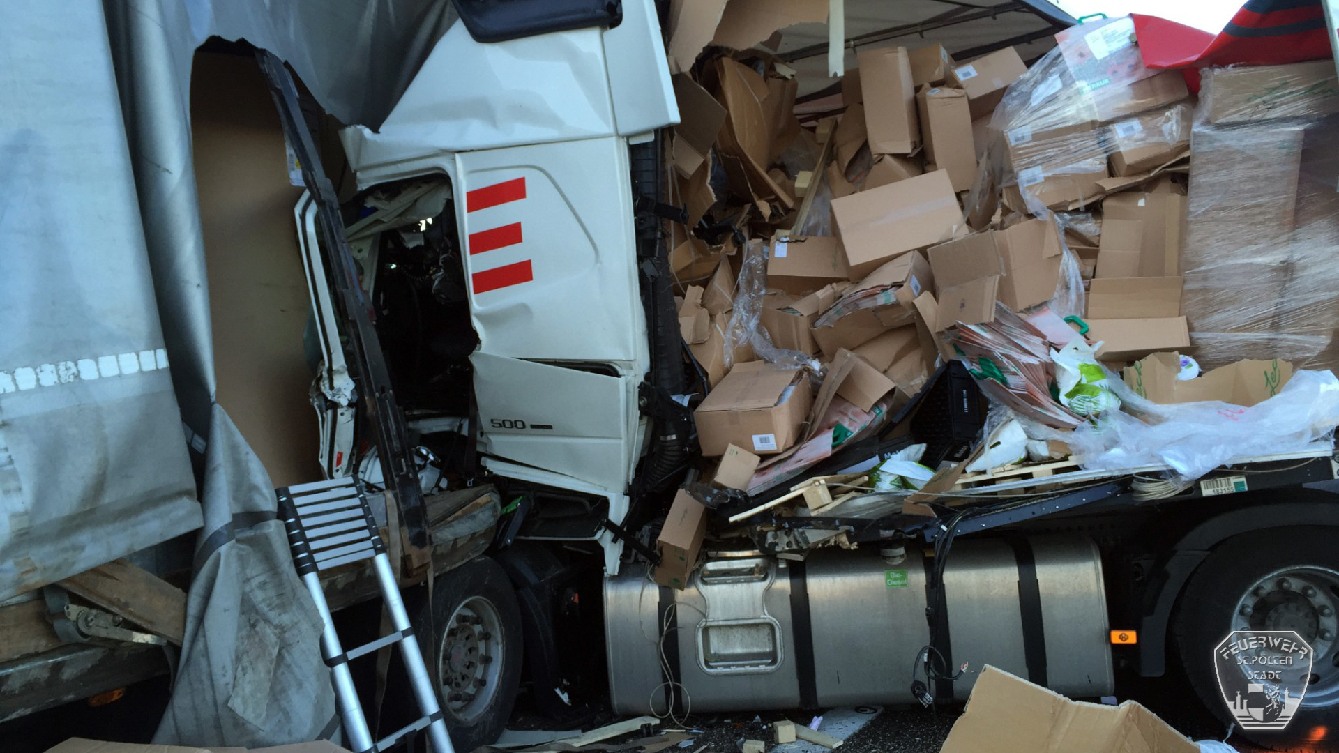 2016 01 12 VU eingeklemmte Person A1 5 2016 01 12 VU eingeklemmte Person A1 5