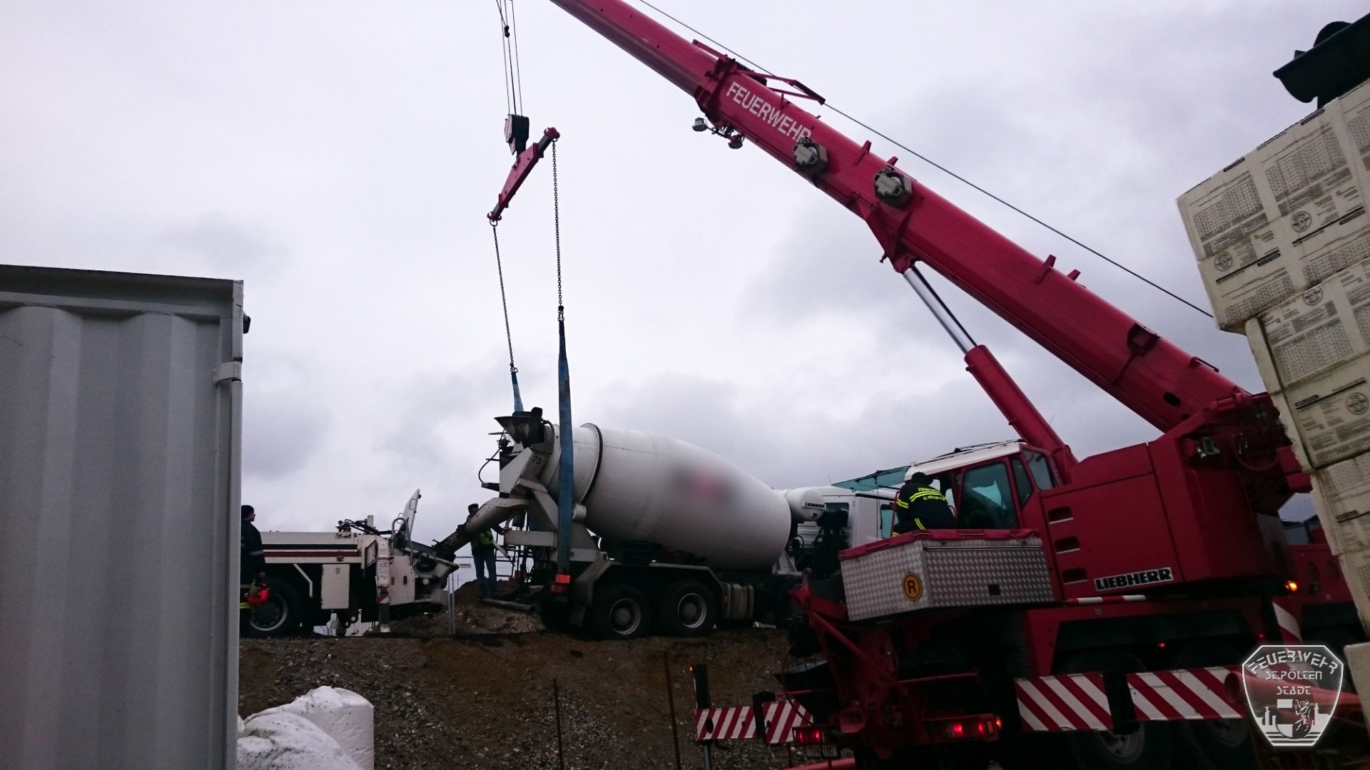 2016 02 01 LKW Bergung StGeorgen 3 2016 02 01 LKW Bergung StGeorgen 3