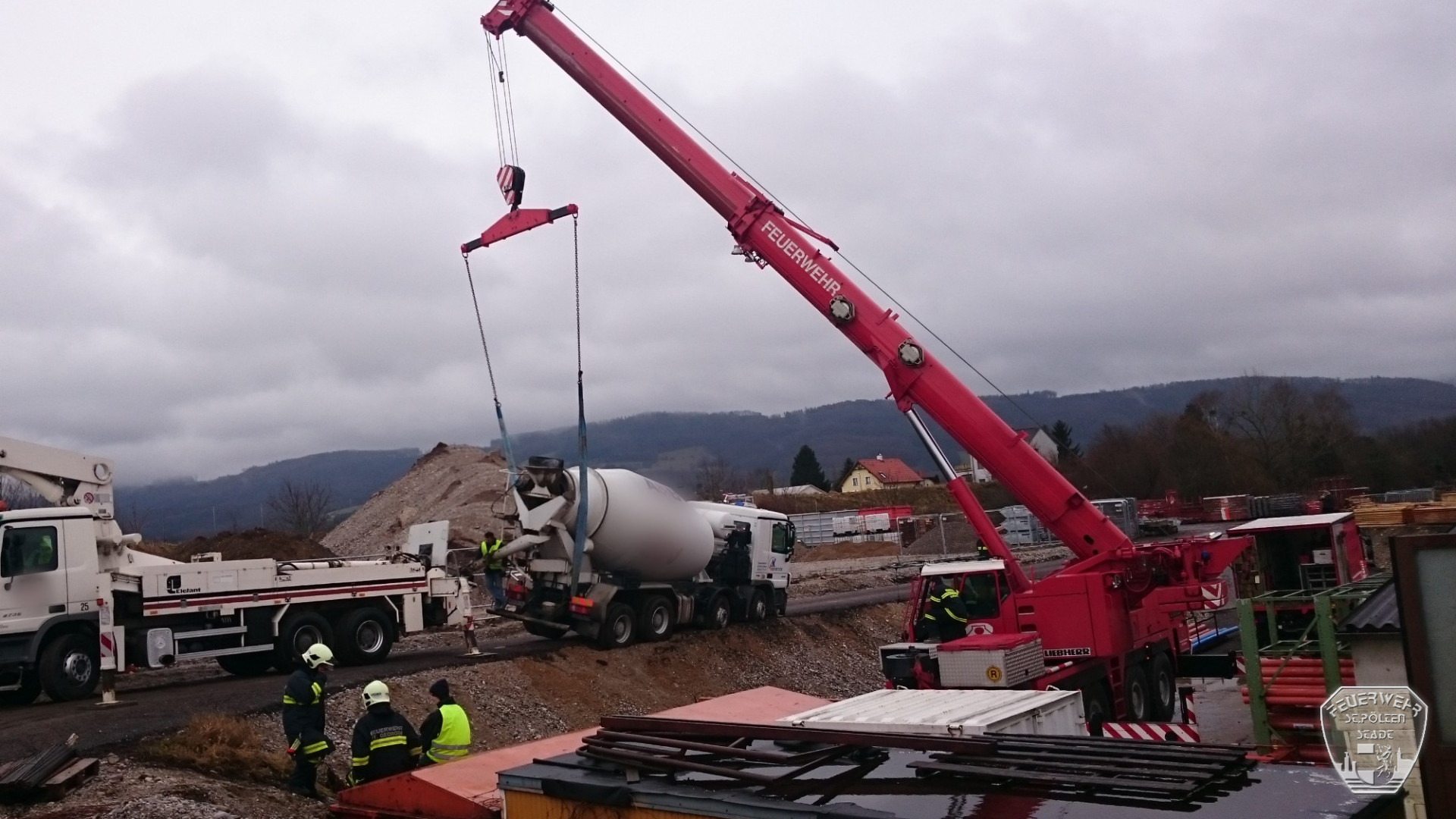 2016 02 01 LKW Bergung StGeorgen 4 2016 02 01 LKW Bergung StGeorgen 4