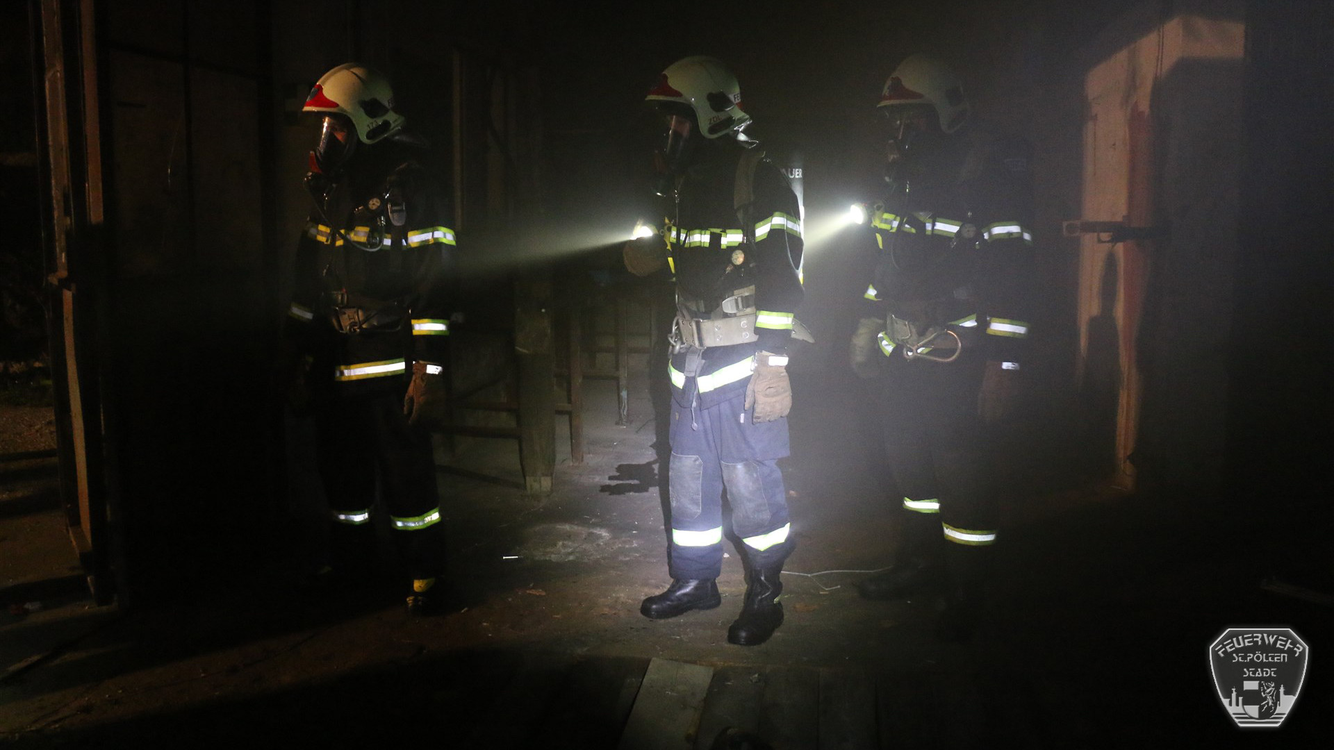 2016 04 22 Lagerbrand Kerensstr 8 2016 04 22 Lagerbrand Kerensstr 8