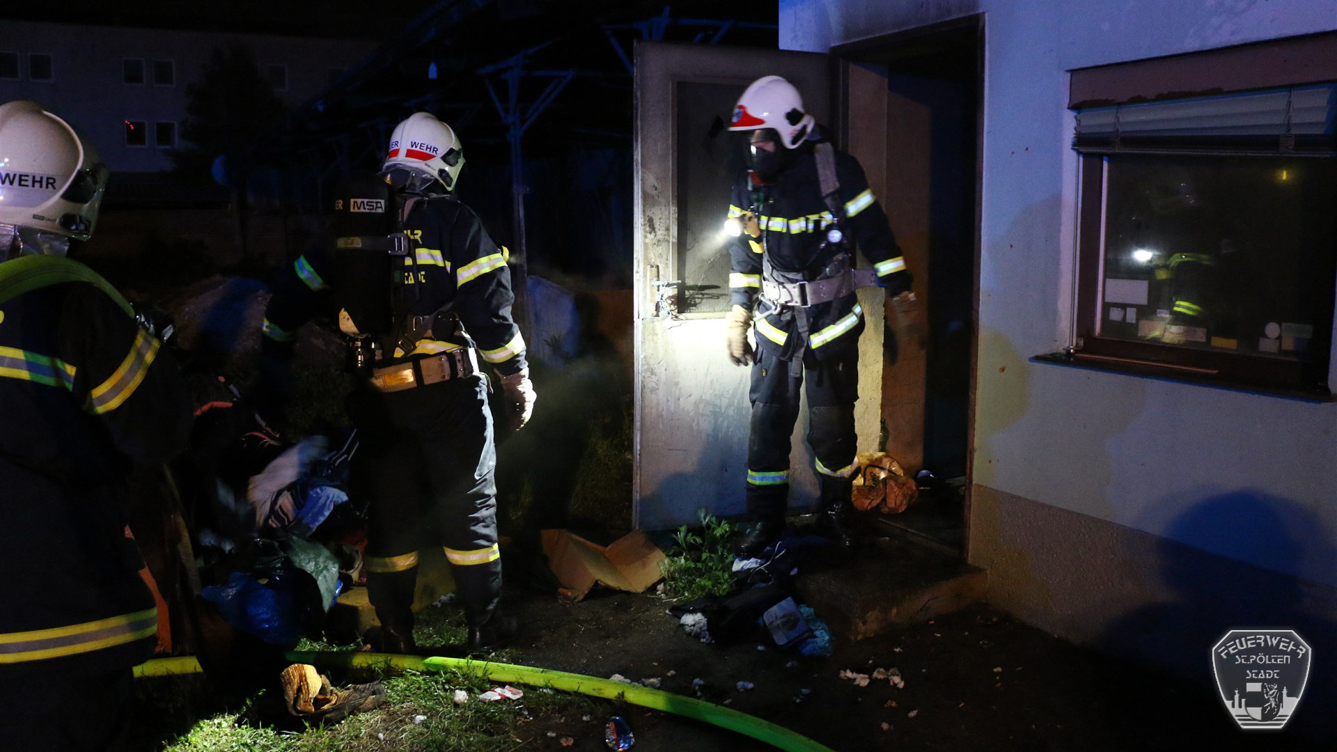 2016 04 22 Lagerbrand Kerensstr 9 2016 04 22 Lagerbrand Kerensstr 9