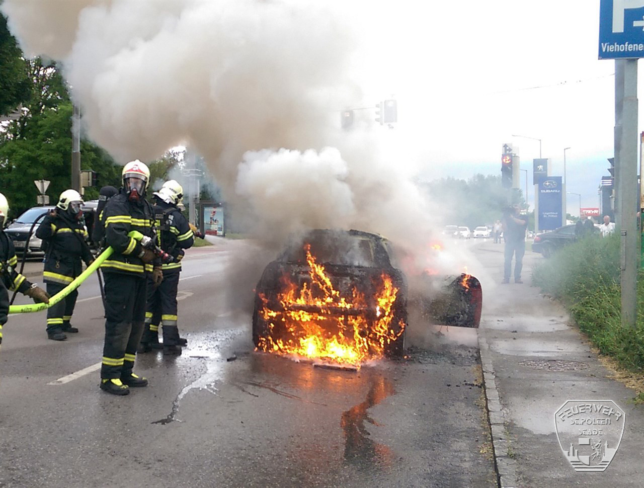 2016 06 09 Fahrzeugbrand 4 klein 2016 06 09 Fahrzeugbrand 4 klein