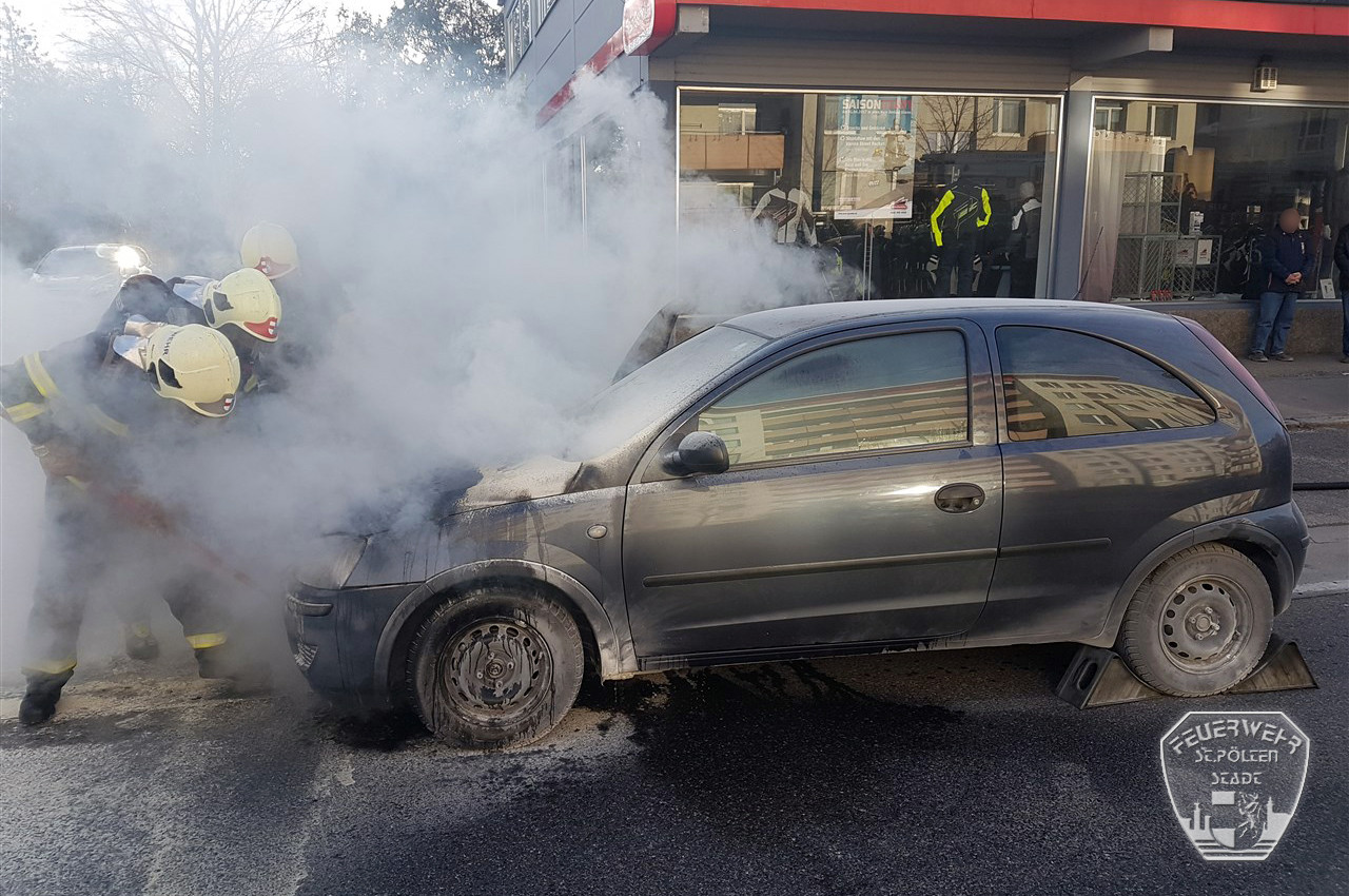 2017 03 26 Fahrzeugbrand B20  3  2017 03 26 Fahrzeugbrand B20  3