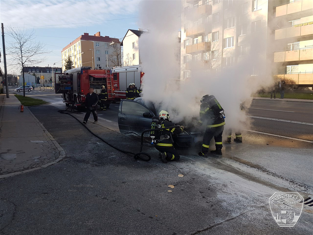 2017 03 26 Fahrzeugbrand B20  4  2017 03 26 Fahrzeugbrand B20  4