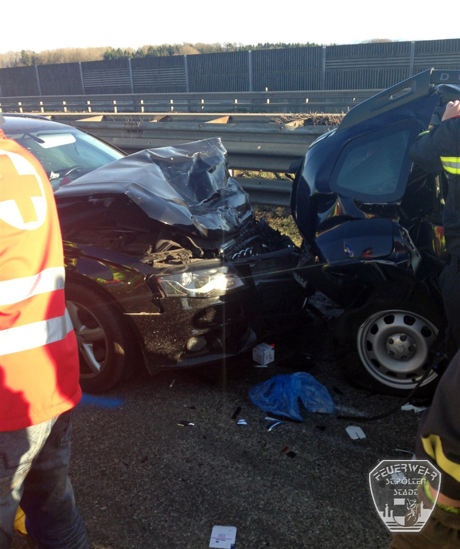 2017 03 26 VU eingeklemmte Person  4  2017 03 26 VU eingeklemmte Person  4