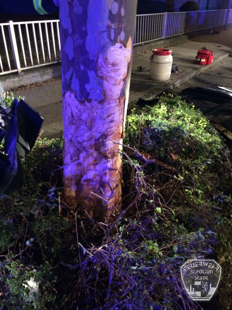 2017 07 07 Schwerer VU eingekl Person 3 2017 07 07 Schwerer VU eingekl Person 3