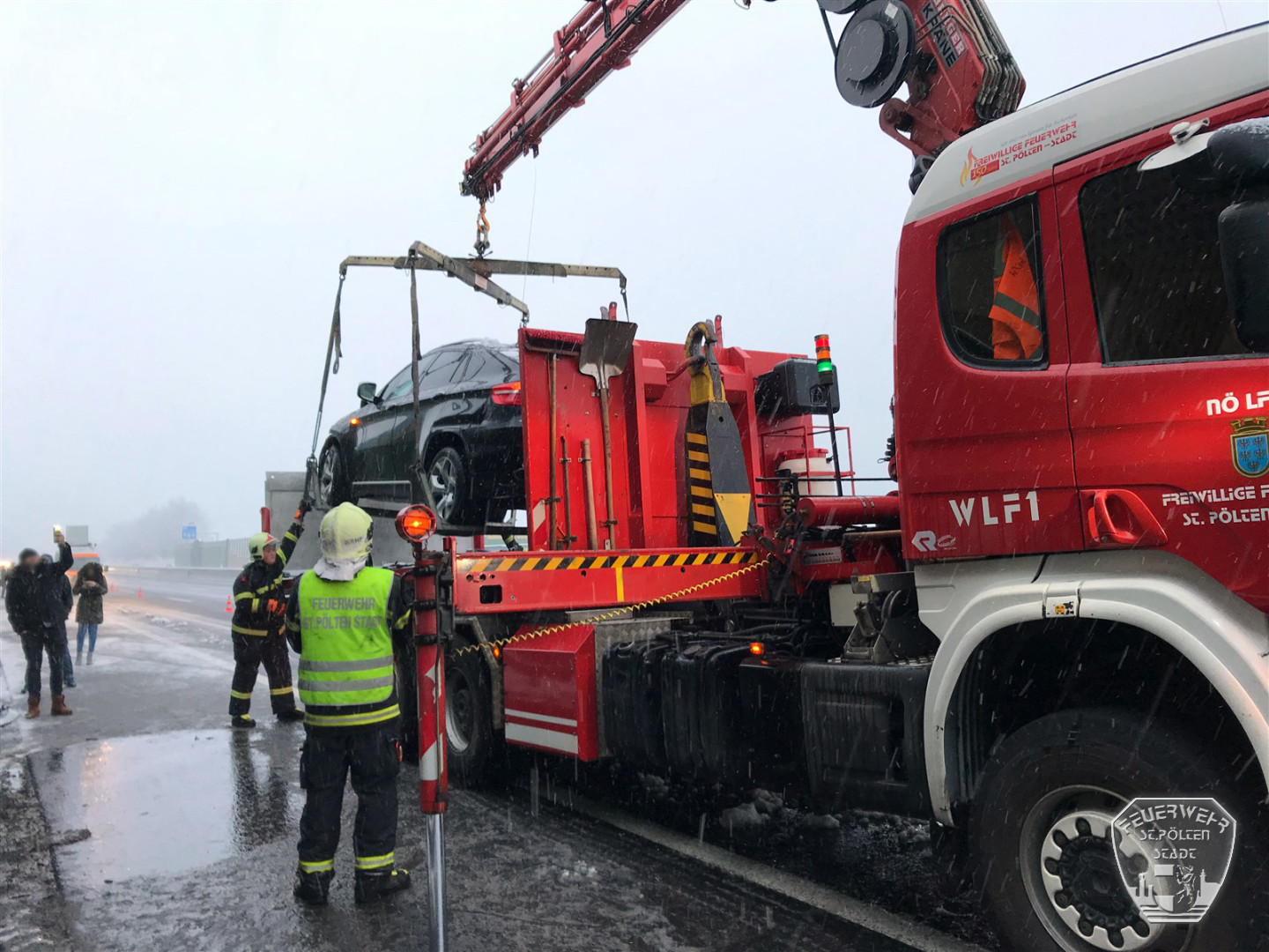 2018 01 21 PKW Bergung A1 km47 2