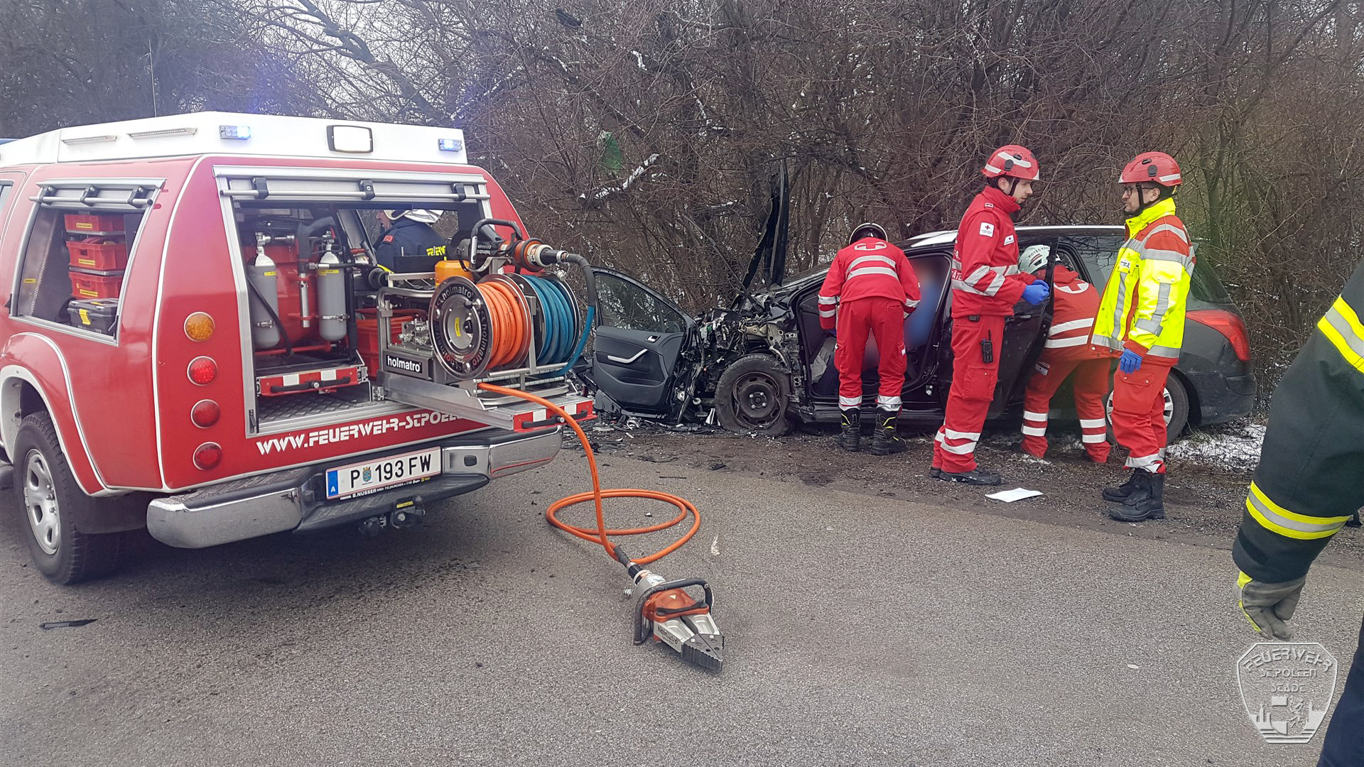 2018 03 20 VU Viehofen Person eingeklemmt 2